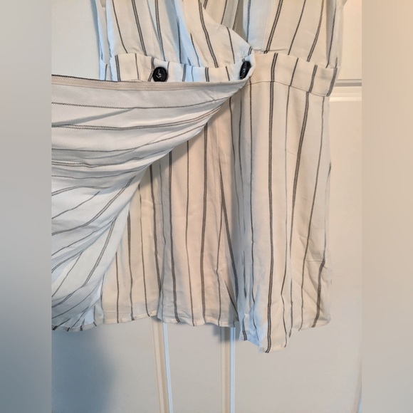 Pull & Bear skirt romper (worn once) - Picture 2 of 4